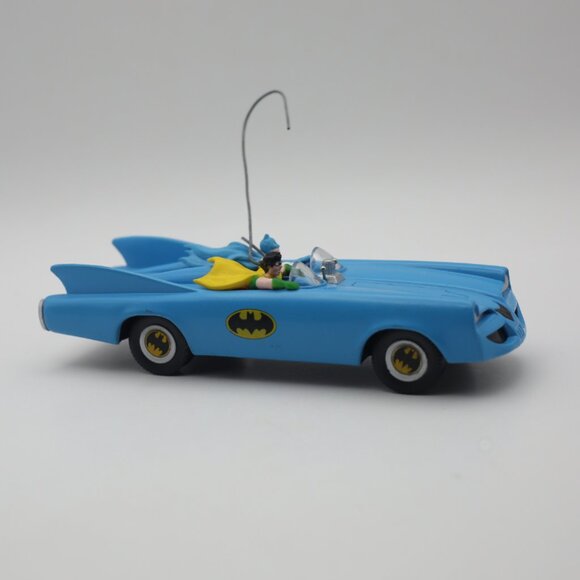 Vintage "Batmobile" Hallmark Keepsake Ornament 1995 - Picture 4 of 9